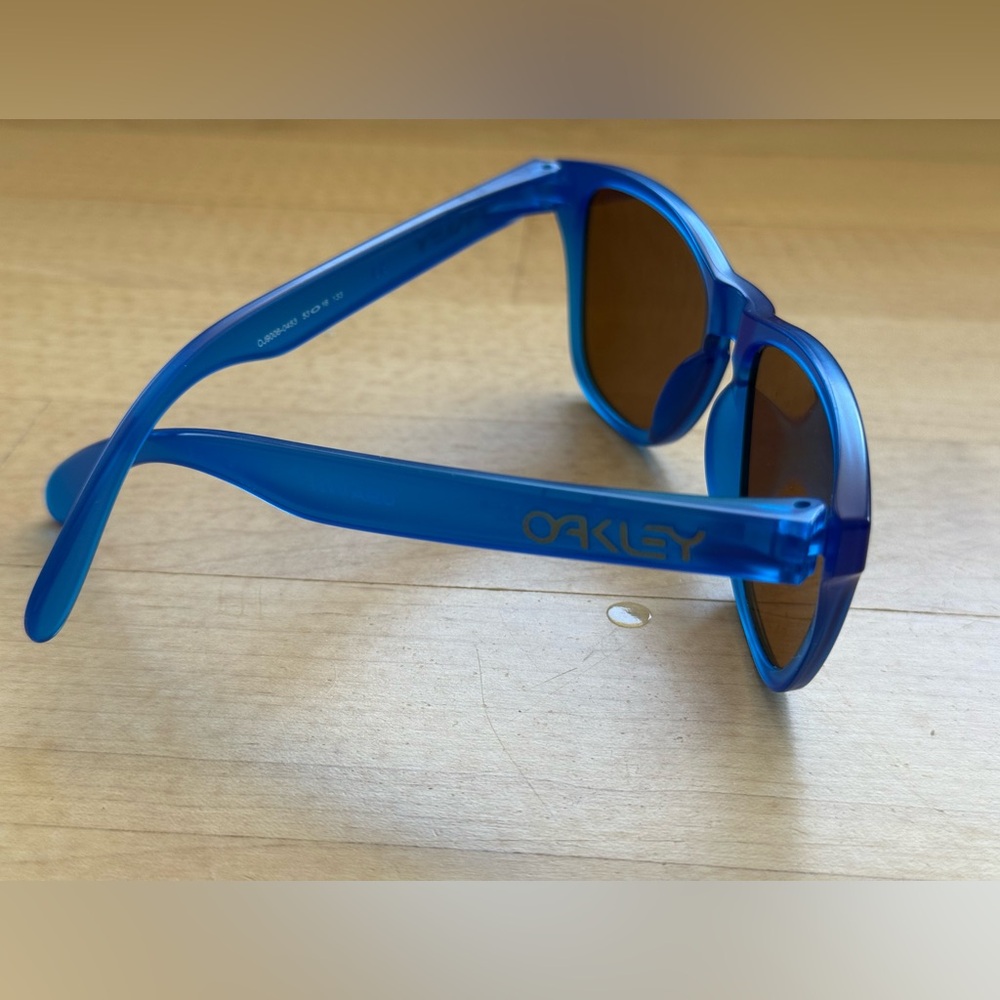 Oakley Junior sunglasses 🕶️ - Picture 6 of 9